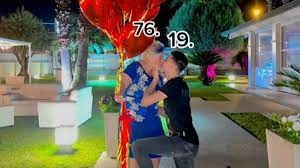 Un joven de 19 años le propuso matrimonio a su novia de 76 y la rompió en TikTok