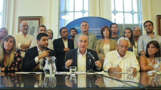 Parrilli, tras el pedido de detención: "Utilizan a la Justicia para hacer espionaje político"