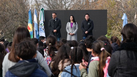 "Jura ambiental": 800 estudiantes de escuelas primarias se comprometieron a cuidar el medio ambiente