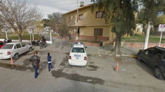 Condenan a un policía a 14 años de prisión por el abuso sexual a una menor en una comisaría