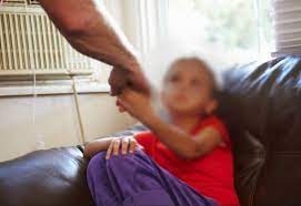 Develó que era abusada por su abuelo en una clase de educación sexual