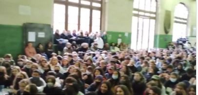 Toman el Colegio Nacional de Buenos Aires para pedir el desplazamiento de un docente