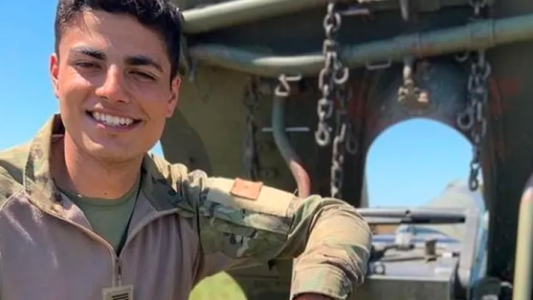 Los últimos chats del joven militar muerto con los oficiales del cuartel: "Cerveza, whisky y vino, en ese orden"