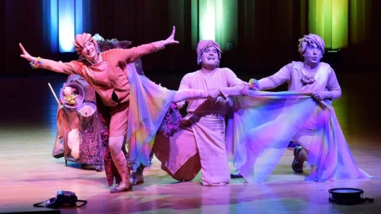 Presentan “Unidiverso”, espectáculo inspirado en la novela "Yo nena, yo princesa"