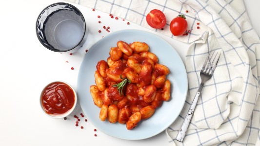 Ñoquis: por qué se comen el 29 de cada mes y cuál es el origen de dejar dinero bajo el plato