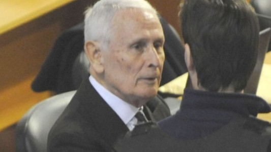 Murió el represor Miguel Etchecolatz