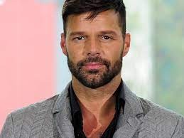 La defensa de Ricky Martin dice que acusaciones en su contra son "falsas y fabricadas"