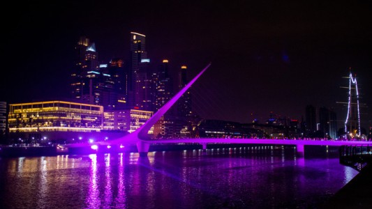 La Ciudad se ilumina de violeta por la donación de órganos