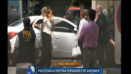 Causa Los Sauces: Bonadío procesó a Cristina, la embargó en 130 millones de pesos y le prohibió salir del país