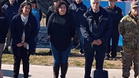 Carla Vizzotti usó dos botas diferentes en un acto y fue tendencia