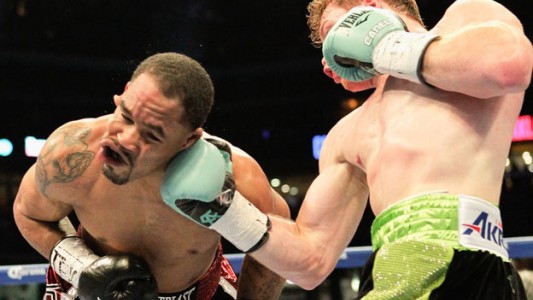 El nocaut del año: Canelo pulverizó de un piñón a Kirkland