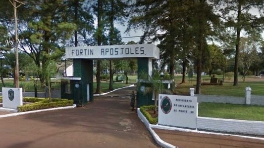 Un soldado sufrió graves lesiones tras una celebración por su ascenso y suspendieron a 15 militares