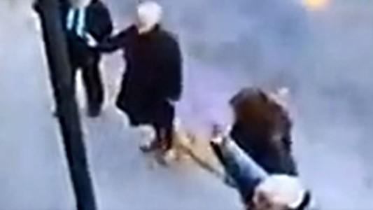 Un grupo religioso rezó frente a un boliche gay en Mendoza