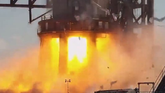 Explotó el cohete de SpaceX con el que Elon Musk quiere enviar humanos a Marte