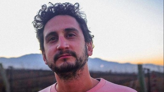 Asaltaron al hijo de Felipe Pigna: lo amenazaron con un arma blanca para robarle el auto