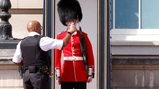 Por primera vez en la historia rige un "alerta roja" por calor extremo en Inglaterra