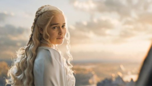 Emilia Clarke contó que perdió partes de su cerebro durante el rodaje de Game of Thrones