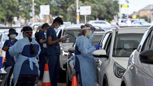 Por una nueva ola de coronavirus, Australia pide el regreso al teletrabajo