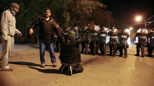 Nueva crítica del Gobierno por la situación en Santa Cruz: "Hace más de 25 años es gobernada por los Kirchner o sus socios"