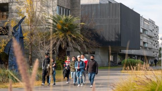 "Nuestros jóvenes no son peligrosos, están en peligro", afirman en escuela del estudiante asesinado