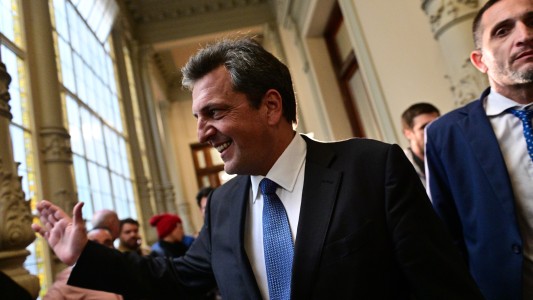 Massa se despidió, entre lágrimas, de los legisladores en la Cámara de Diputados