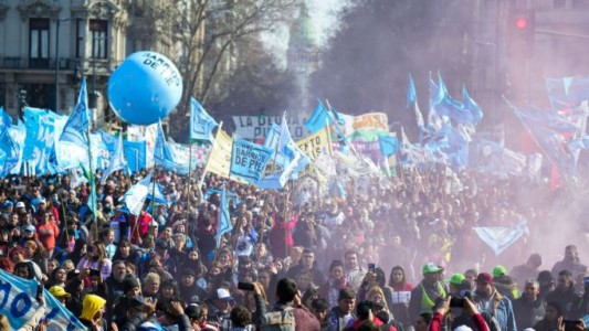 Los movimientos sociales ratificaron que se sumarán a la marcha de la CGT