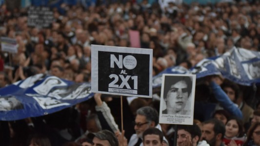 El Gobierno promulgó la ley que excluye del "2x1" a los condenados por delitos de lesa humanidad