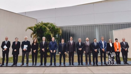 La Liga de Gobernadores se reúne para analizar las primeras medidas de Massa