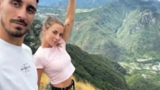"Nuestra maldita última foto juntos": un joven murió tras caer por un barranco cuando intentaba sacarse una selfie con su novia