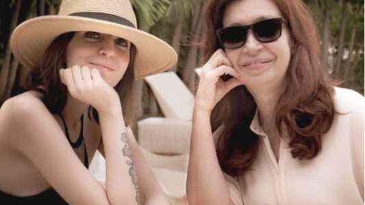 El fuerte apoyo de Florencia Kirchner a su mamá: “Si naciera 20 veces, 20 veces haría lo mismo”