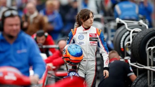 Polémica en la F1: el CEO Stefano Domenicali dijo que no cree que haya lugar para que corran mujeres