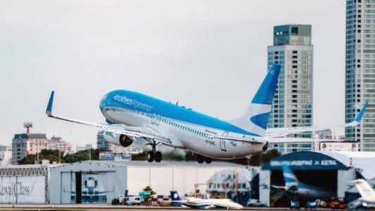 El Gobierno restringe los viajes de funcionarios para "racionalizar" el gasto público