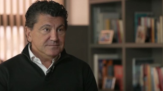 Te presento: Daniel, el fundador de una escuela para niños con alto coeficiente intelectual