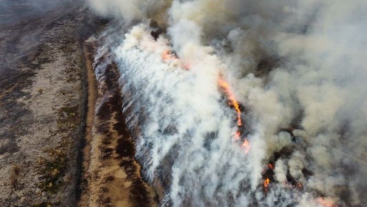 El gobernador de Entre Ríos cruzó a Cabandié por los incendios en el Delta del Paraná: "Debería hablar menos y trabajar más"