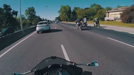 Youtuber filmó el robo de su moto, la rastreó en las redes y viralizó el video pero no hay detenidos