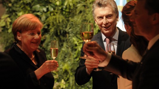Merkel en el brindis con Macri: "Donde quiera que Alemania los pueda ayudar, lo haremos con gusto"