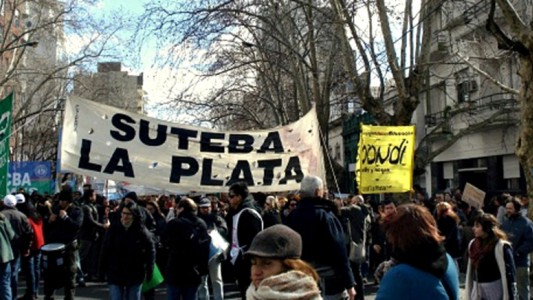 Gremios docentes bonaerenses rechazaron la nueva oferta salarial y anunciaron un paro