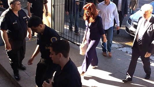 Fiscal pidió la indagatoria a Cristina Fernández en la causa por supuesto lavado de dinero