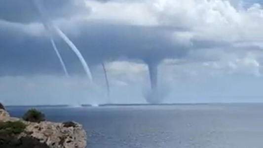 Tormenta en Mallorca: así se formaron las trombas marinas - #FlashChat