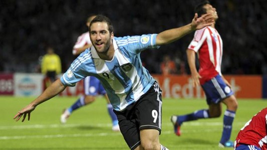 Argentina y Paraguay juegan también en las redes sociales