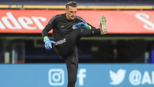 Si no va Armani, Argentina no llevará a ningún futbolista del medio local al Mundial por primera vez