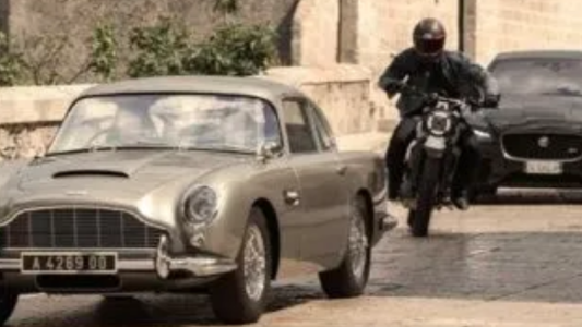Todo un ícono: el aclamado coche de James Bond entra en subasta