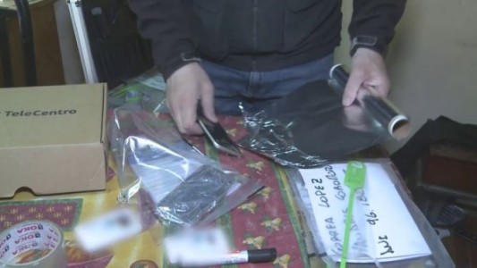 La Justicia dejó libre a un hombre que buscaba tomar playeras de estaciones de servicio para prostitución