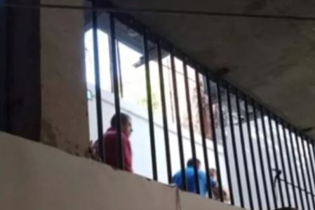 Cinco presos se fugan de una alcaidía de Villa Luro al saltar un paredón y dos son recapturados