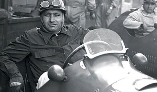 Exhumarán el cuerpo de Juan Manuel Fangio para extraerle ADN en el marco de una causa de filiación