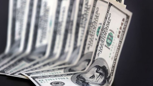 El dólar blue se mantuvo estable y cerró septiembre en $288