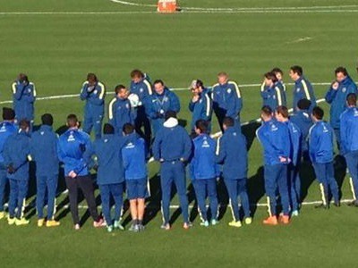 Tévez entrenó con Boca y Osvaldo llegó de sorpresa a saludar