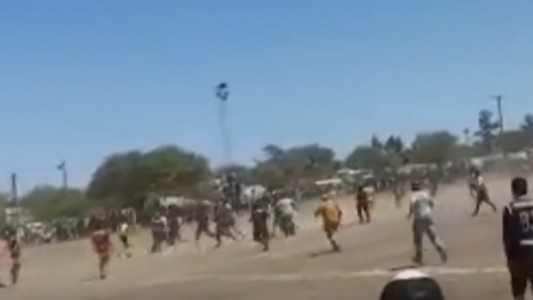 Realizaron el "Mundial de Potrero" y terminó en una batalla campal