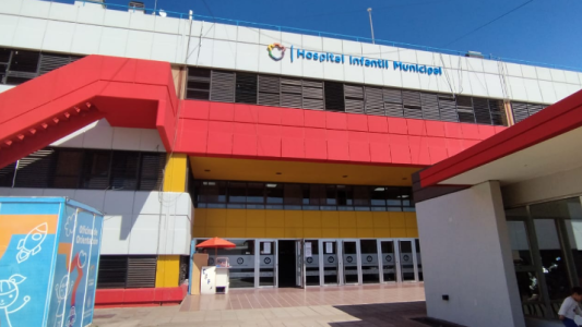 Le reimplantaron el brazo al niño que se accidentó con el secarropas