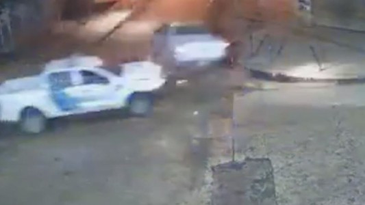 Dos patrulleros chocaron en medio de una persecución - #REC